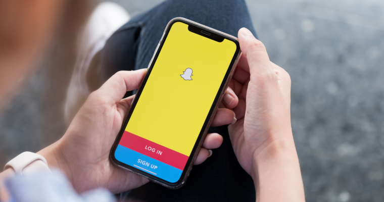 3 Ways to Hack Snapchat Messages without The Phone