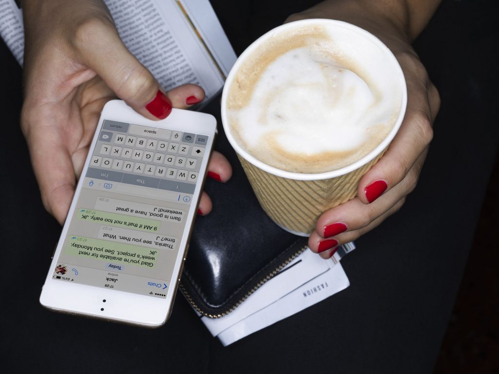 How to hack text messages without touching their cell phone